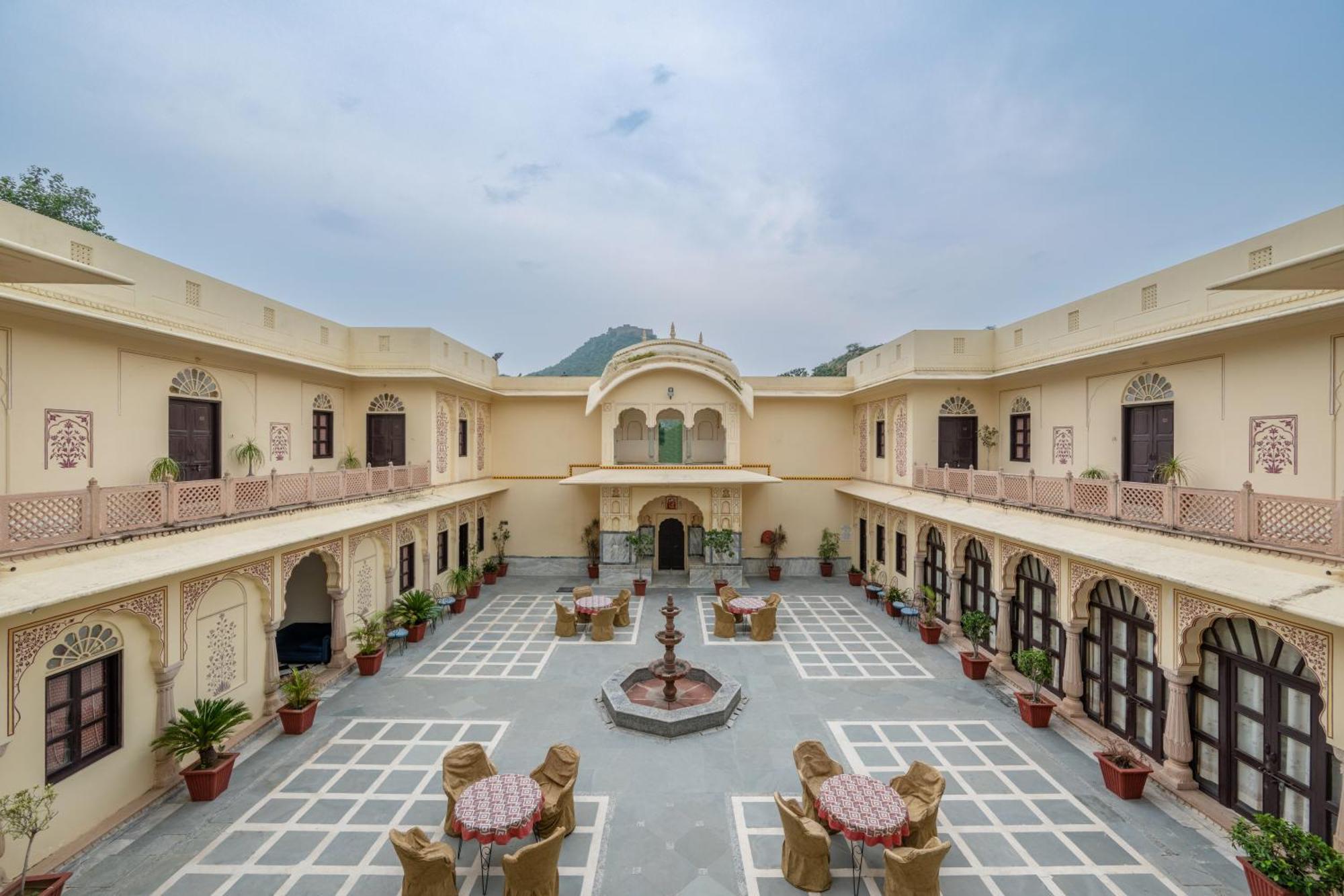 Dhulagarh Heritage Palace Hotel Near Jaipur Bānskhoh Екстериор снимка