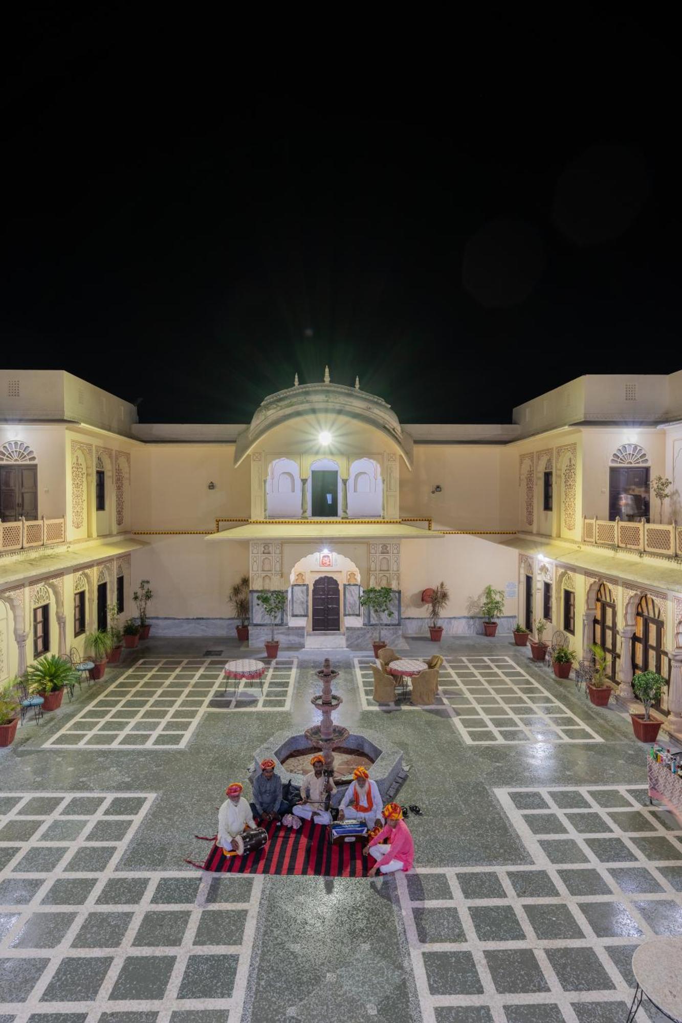 Dhulagarh Heritage Palace Hotel Near Jaipur Bānskhoh Екстериор снимка