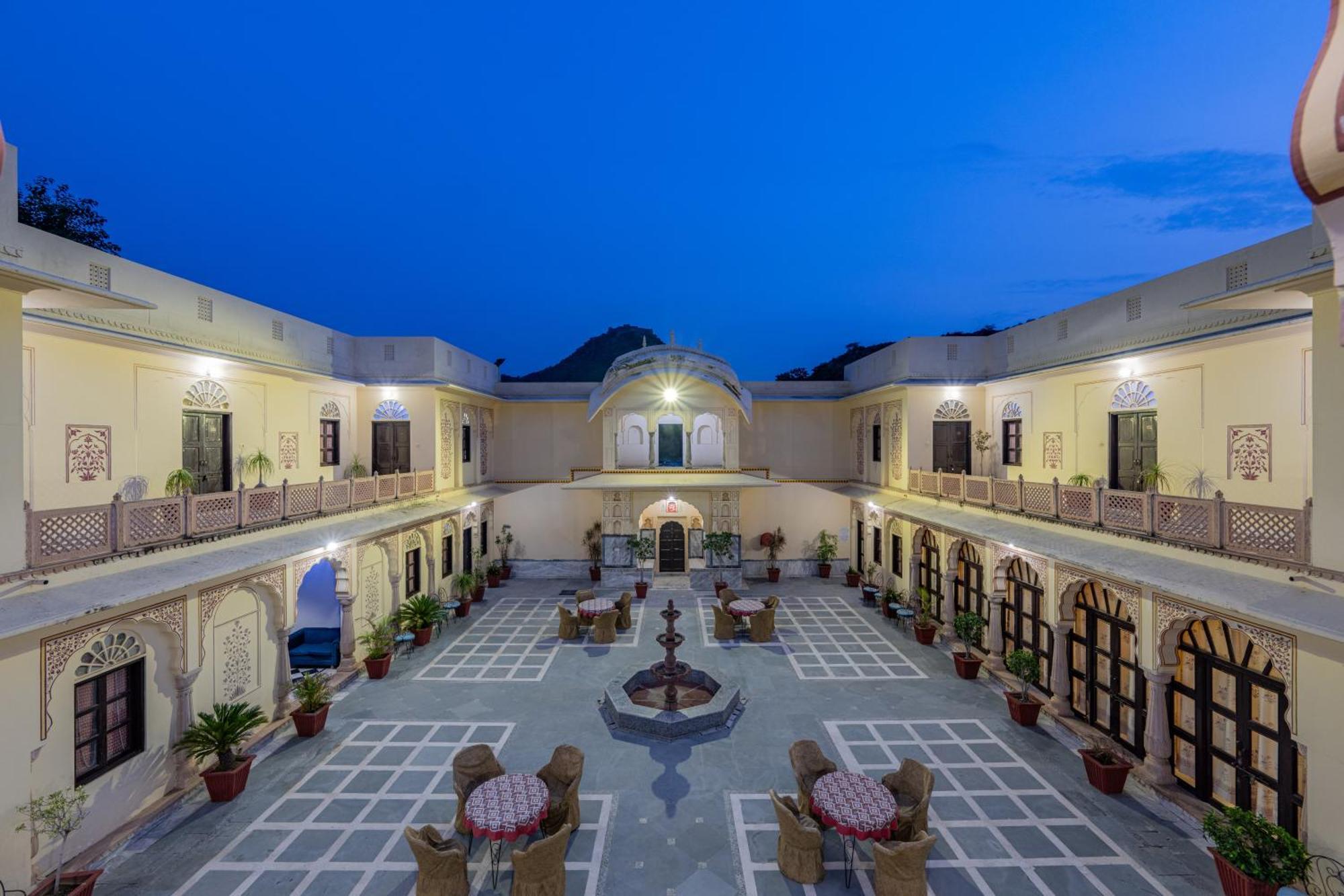 Dhulagarh Heritage Palace Hotel Near Jaipur Bānskhoh Екстериор снимка