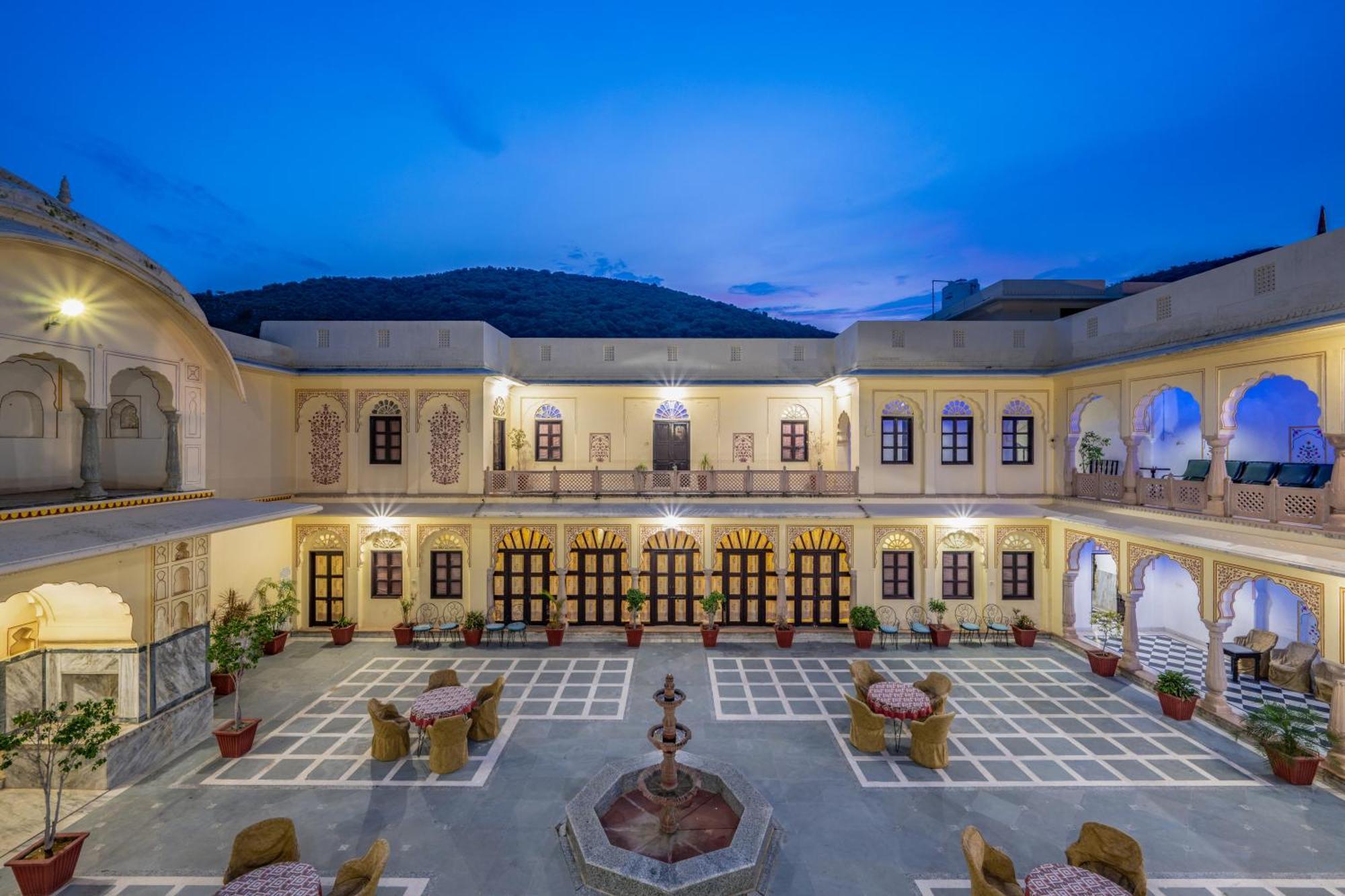 Dhulagarh Heritage Palace Hotel Near Jaipur Bānskhoh Екстериор снимка