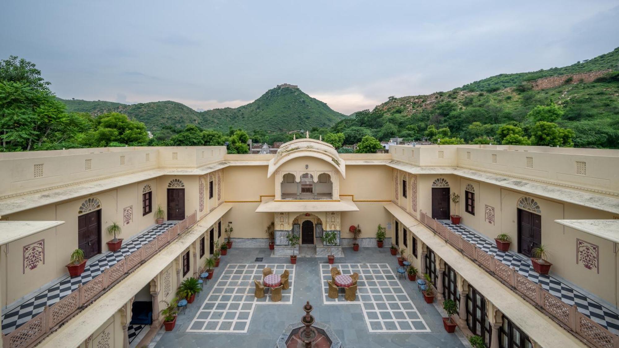 Dhulagarh Heritage Palace Hotel Near Jaipur Bānskhoh Екстериор снимка