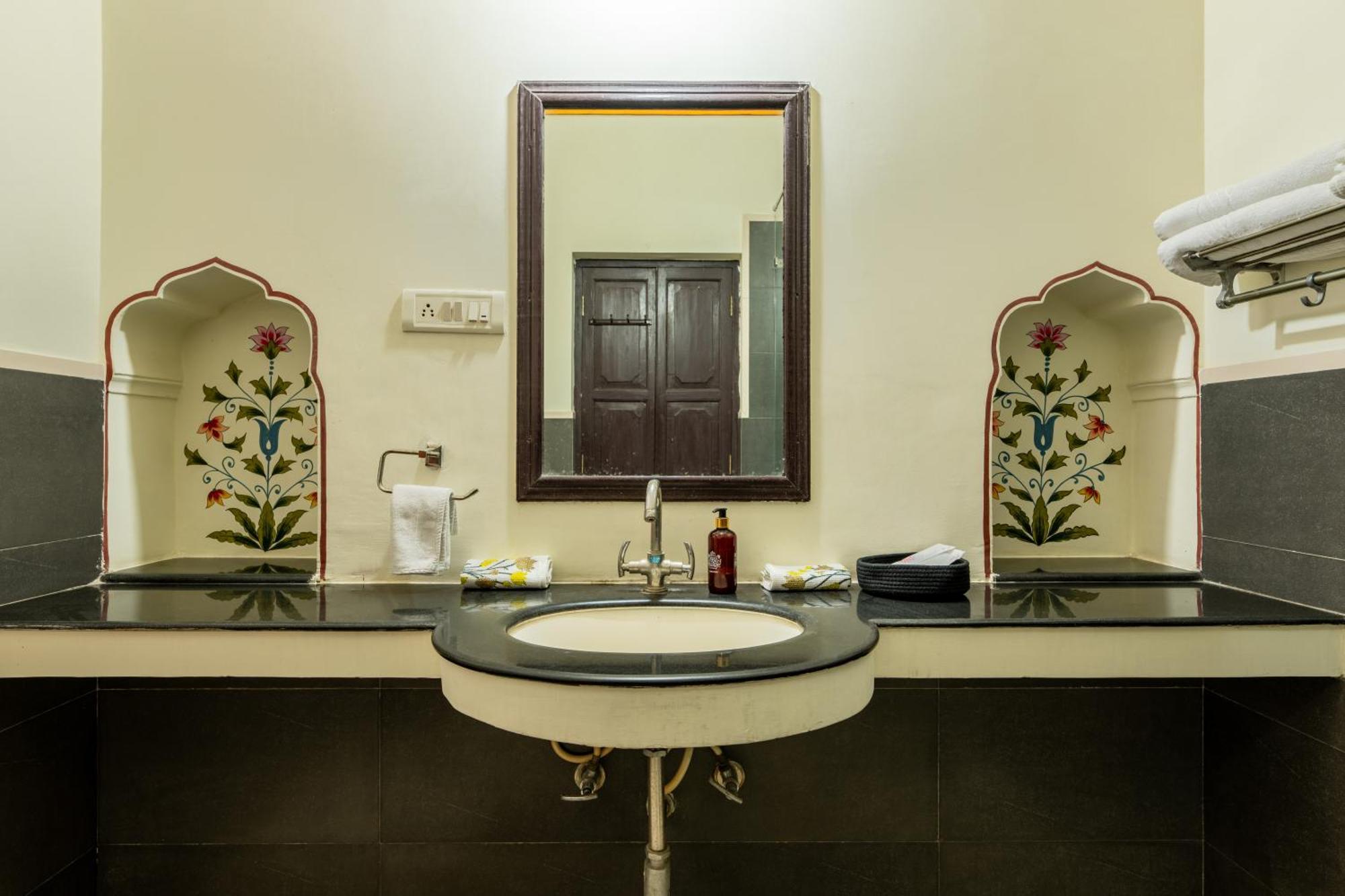 Dhulagarh Heritage Palace Hotel Near Jaipur Bānskhoh Екстериор снимка